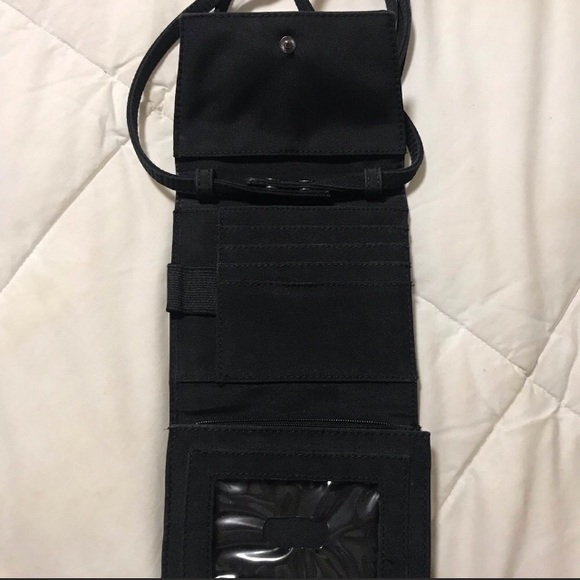 Guess Sweater Dress/Cross Body Purse - Picture 10 of 12